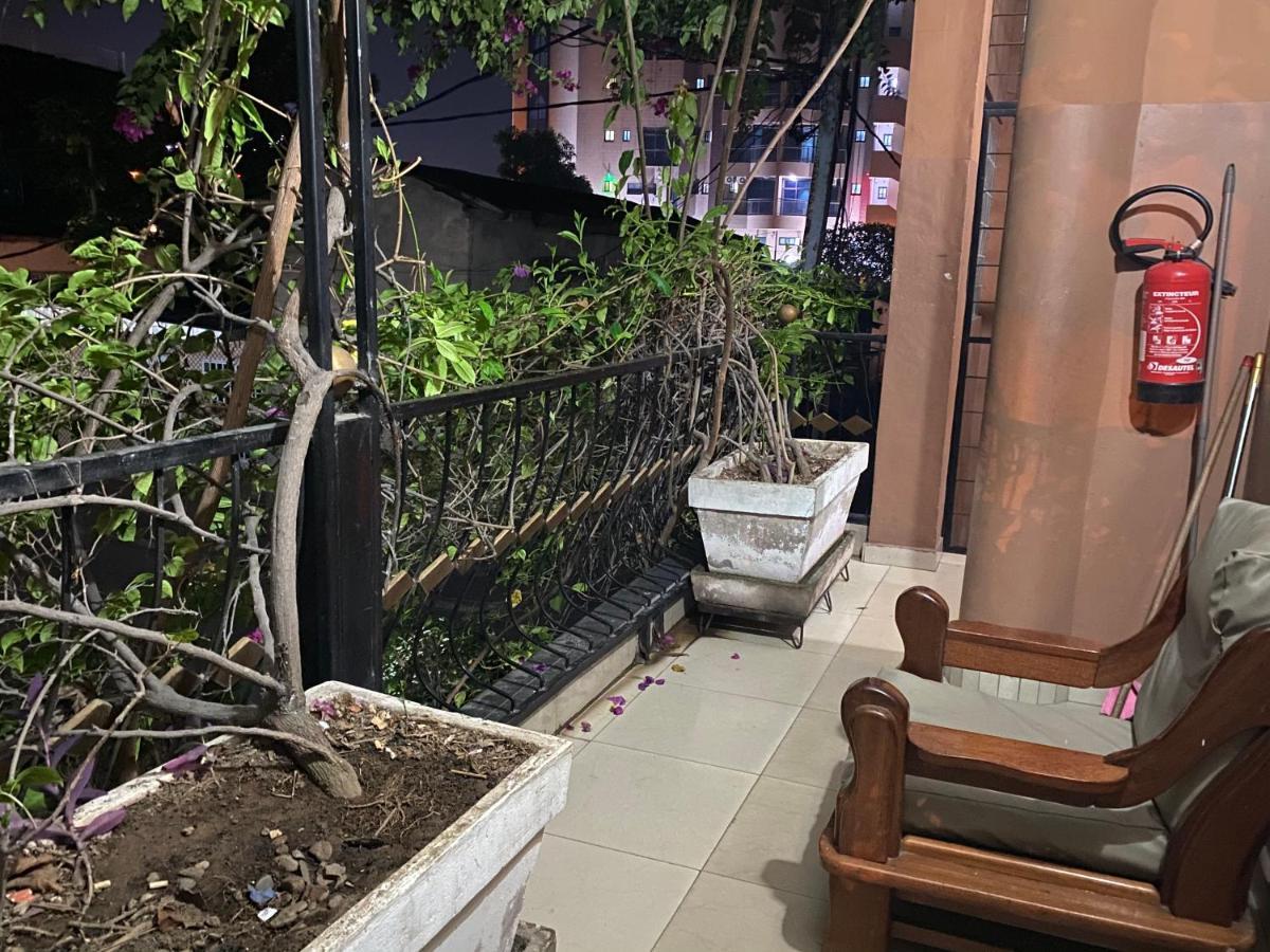 Appartements Chez Leo 布拉柴维尔 外观 照片