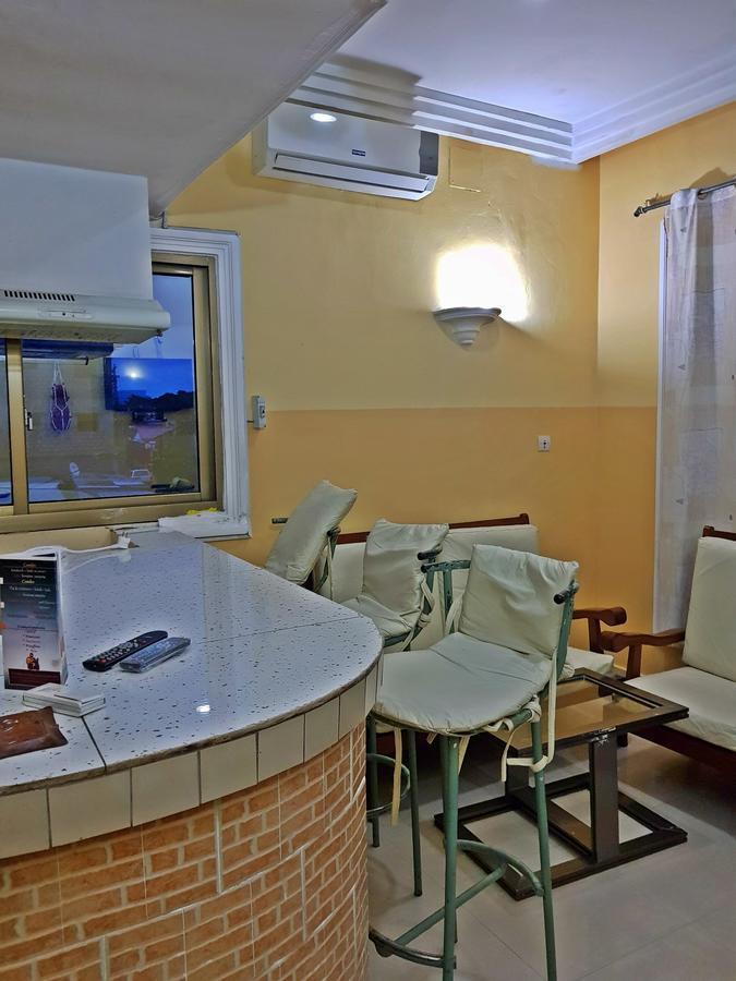 Appartements Chez Leo 布拉柴维尔 外观 照片